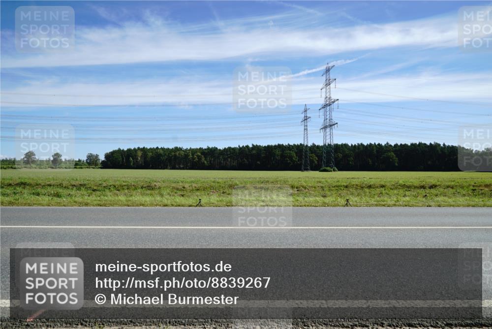 07.09.2025 - 19. Norderstedt Triathlon Michael Burmester http://msf.ph/oto/8839267 07.09.2025 12:11:46 Radfahren 1351 meine-sportfotos.de