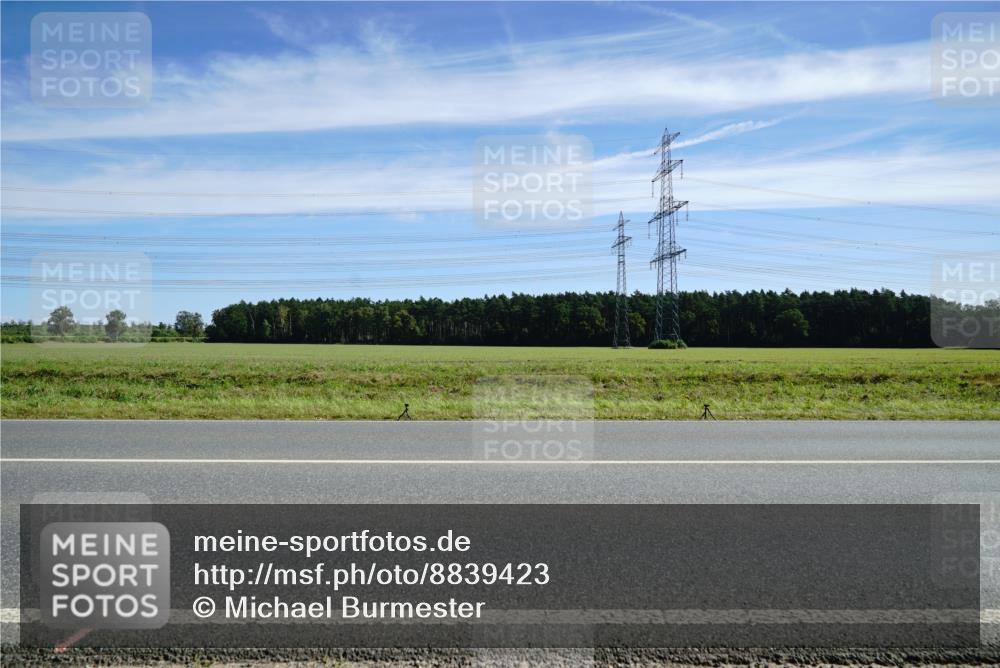 07.09.2025 - 19. Norderstedt Triathlon Michael Burmester http://msf.ph/oto/8839423 07.09.2025 12:13:10 Radfahren 1361 meine-sportfotos.de