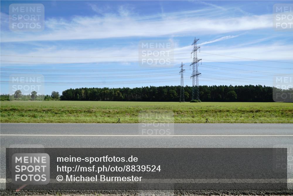 07.09.2025 - 19. Norderstedt Triathlon Michael Burmester http://msf.ph/oto/8839524 07.09.2025 12:14:03 Radfahren  meine-sportfotos.de