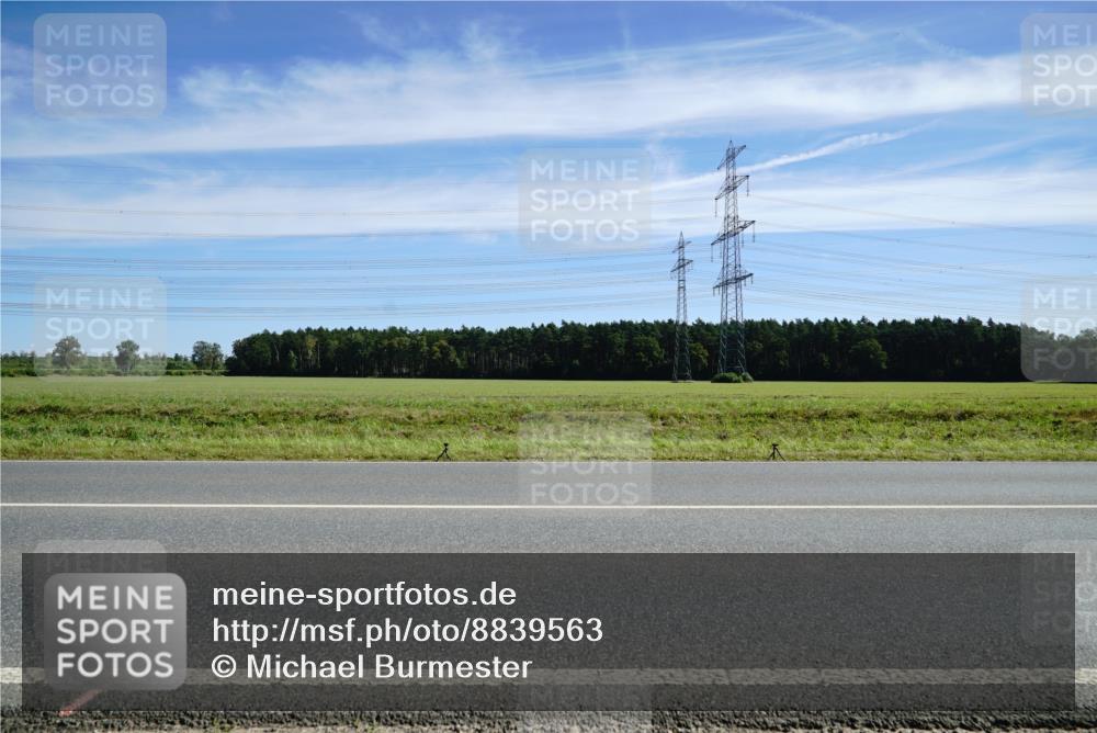 07.09.2025 - 19. Norderstedt Triathlon Michael Burmester http://msf.ph/oto/8839563 07.09.2025 12:14:24 Radfahren  meine-sportfotos.de