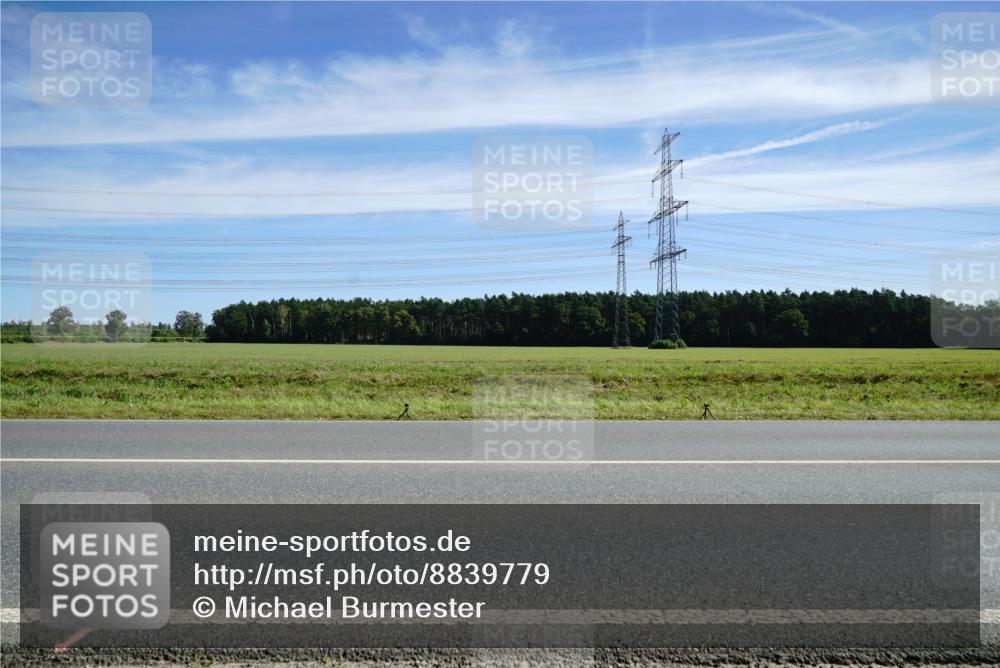 07.09.2025 - 19. Norderstedt Triathlon Michael Burmester http://msf.ph/oto/8839779 07.09.2025 12:15:58 Radfahren 851 meine-sportfotos.de