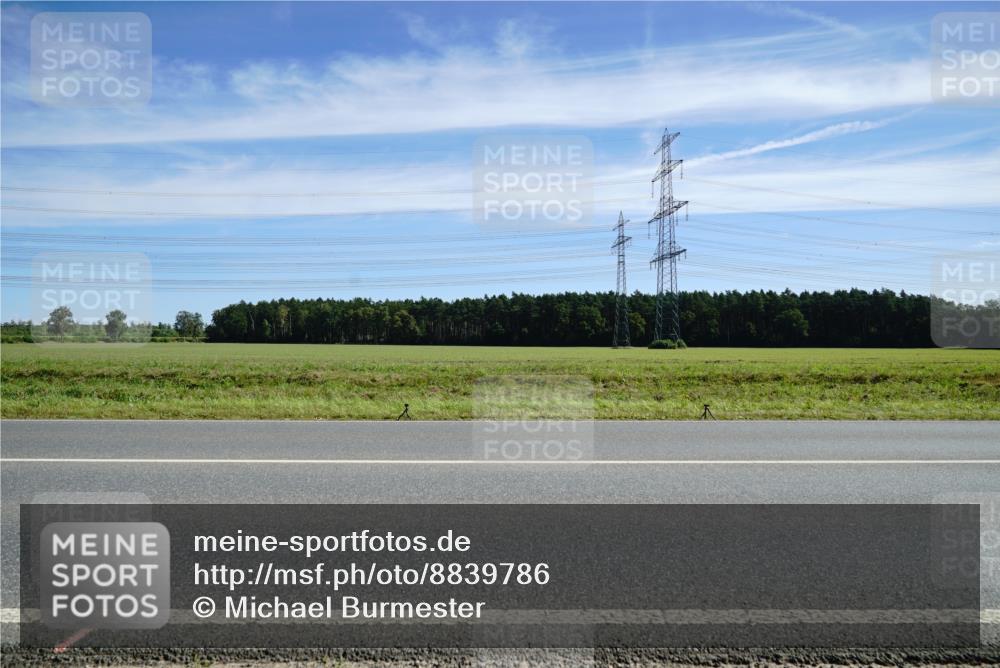07.09.2025 - 19. Norderstedt Triathlon Michael Burmester http://msf.ph/oto/8839786 07.09.2025 12:15:58 Radfahren 851 meine-sportfotos.de