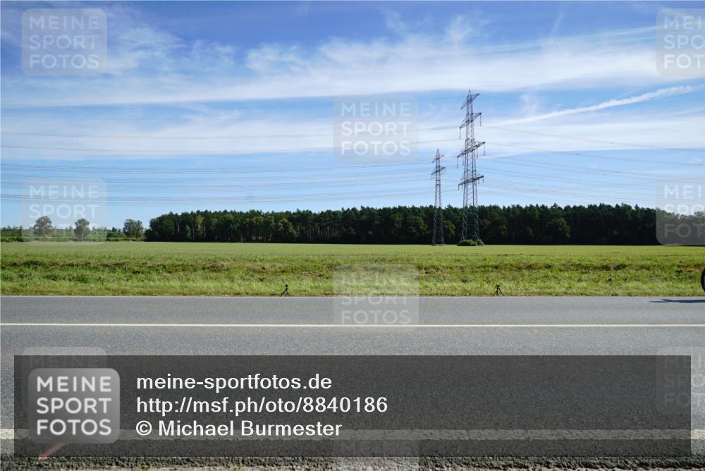 07.09.2025 - 19. Norderstedt Triathlon Michael Burmester http://msf.ph/oto/8840186 07.09.2025 12:18:51 Radfahren 838 meine-sportfotos.de