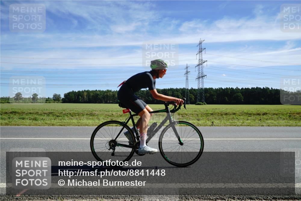 07.09.2025 - 19. Norderstedt Triathlon Michael Burmester http://msf.ph/oto/8841448 07.09.2025 12:25:04 Radfahren 301, 825 meine-sportfotos.de
