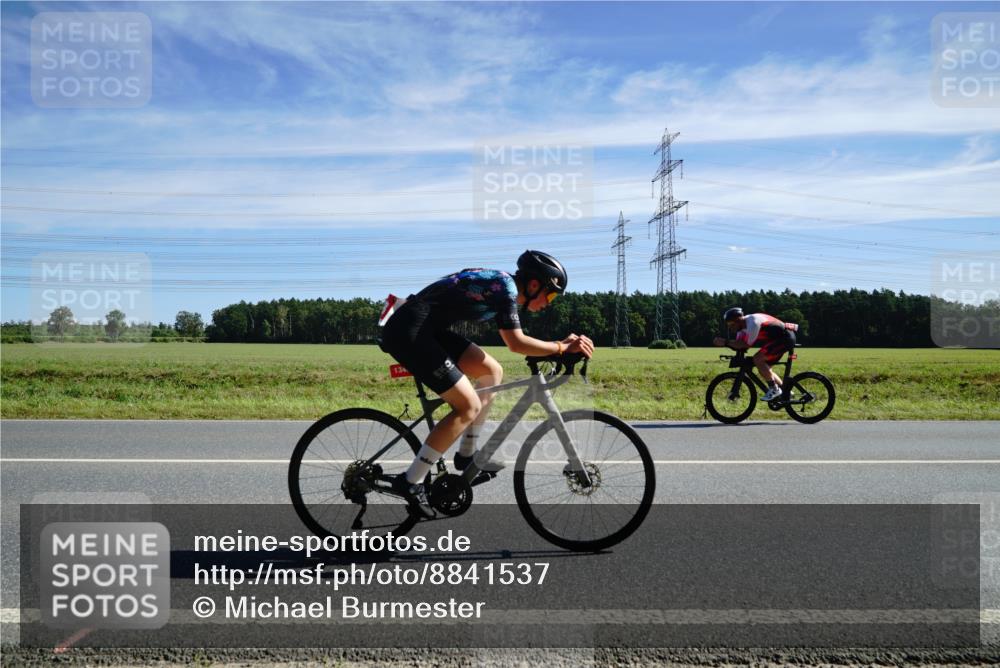 07.09.2025 - 19. Norderstedt Triathlon Michael Burmester http://msf.ph/oto/8841537 07.09.2025 12:25:31 Radfahren 1234, 1343 meine-sportfotos.de
