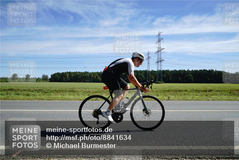 07.09.2025 - 19. Norderstedt Triathlon Michael Burmester http://msf.ph/oto/8841634 07.09.2025 12:26:12 Radfahren 781, 1361 meine-sportfotos.de