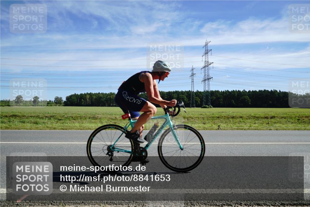 07.09.2025 - 19. Norderstedt Triathlon Michael Burmester http://msf.ph/oto/8841653 07.09.2025 12:26:25 Radfahren 216, 239, 290, 813, 1262 meine-sportfotos.de
