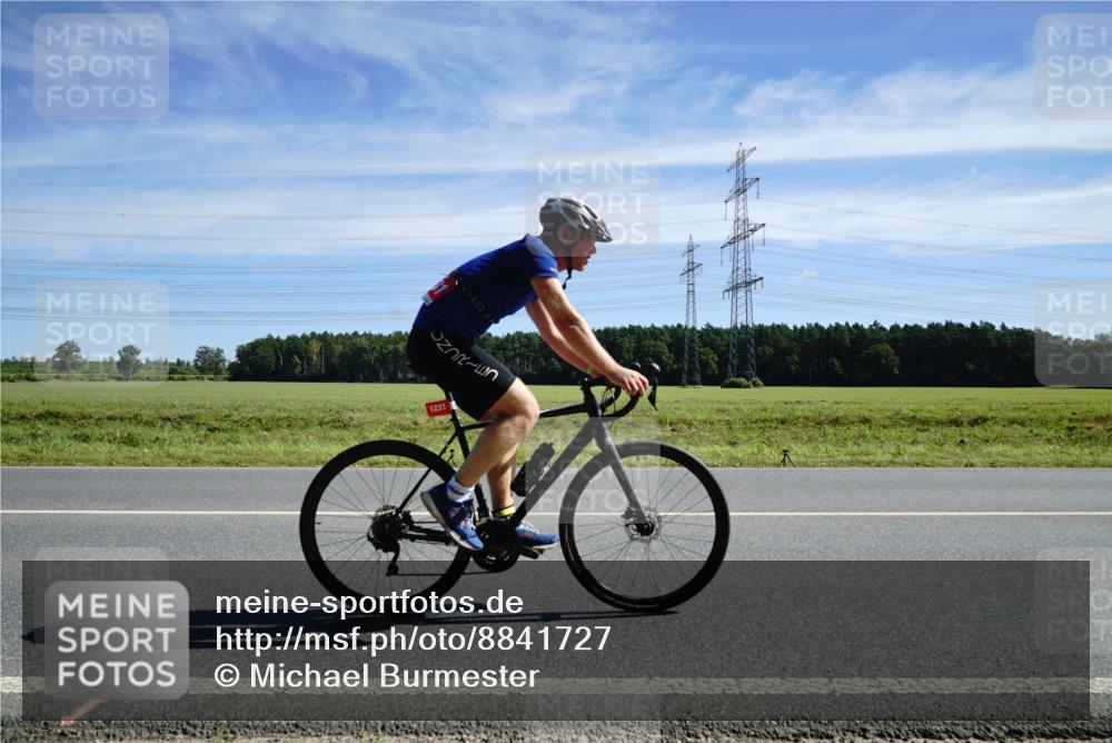07.09.2025 - 19. Norderstedt Triathlon Michael Burmester http://msf.ph/oto/8841727 07.09.2025 12:26:47 Radfahren 247, 695, 712, 1231, 1235, 1384 meine-sportfotos.de