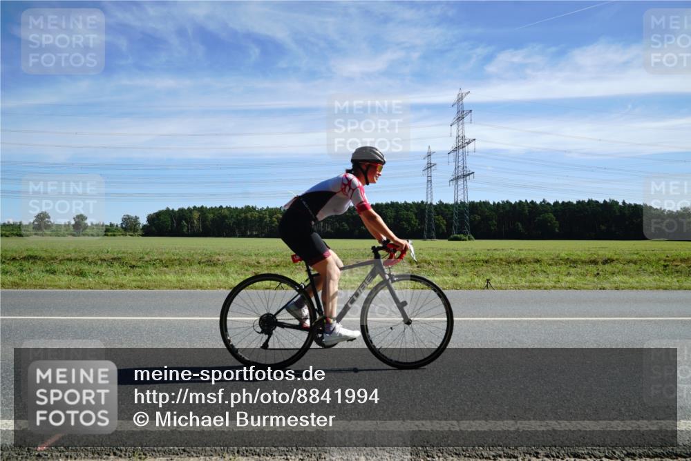 07.09.2025 - 19. Norderstedt Triathlon Michael Burmester http://msf.ph/oto/8841994 07.09.2025 12:27:51 Radfahren 258, 1263 meine-sportfotos.de