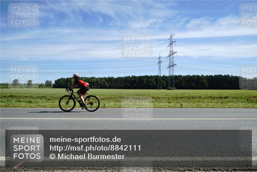 07.09.2025 - 19. Norderstedt Triathlon Michael Burmester http://msf.ph/oto/8842111 07.09.2025 12:28:25 Radfahren  meine-sportfotos.de
