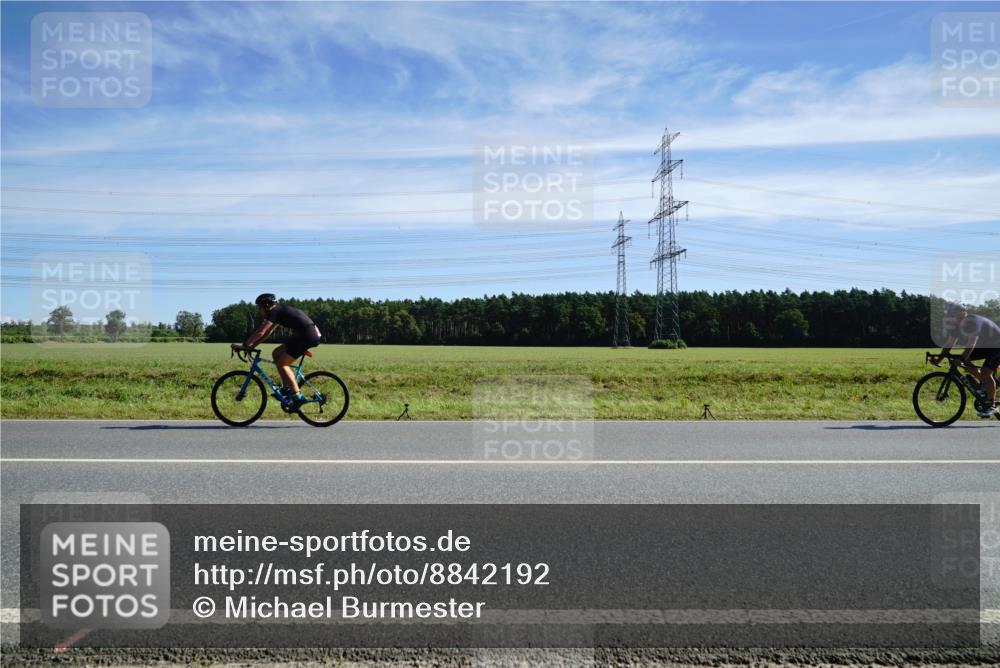 07.09.2025 - 19. Norderstedt Triathlon Michael Burmester http://msf.ph/oto/8842192 07.09.2025 12:28:40 Radfahren 217, 776 meine-sportfotos.de