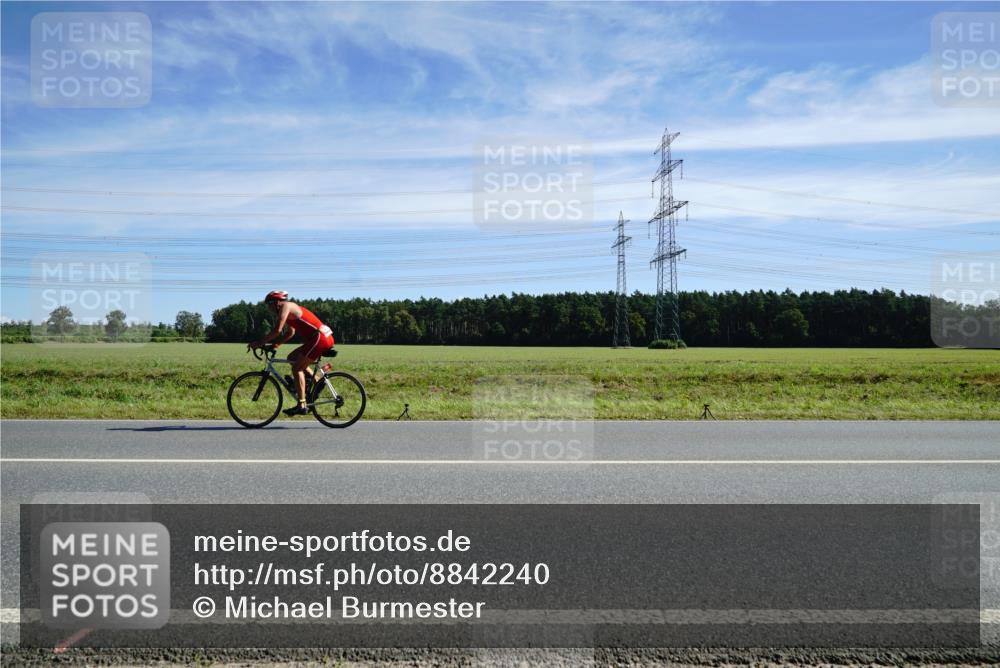 07.09.2025 - 19. Norderstedt Triathlon Michael Burmester http://msf.ph/oto/8842240 07.09.2025 12:29:04 Radfahren 851, 1345 meine-sportfotos.de
