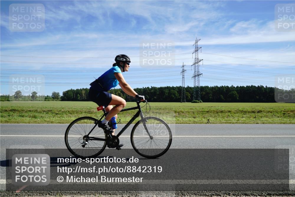 07.09.2025 - 19. Norderstedt Triathlon Michael Burmester http://msf.ph/oto/8842319 07.09.2025 12:29:53 Radfahren 755 meine-sportfotos.de