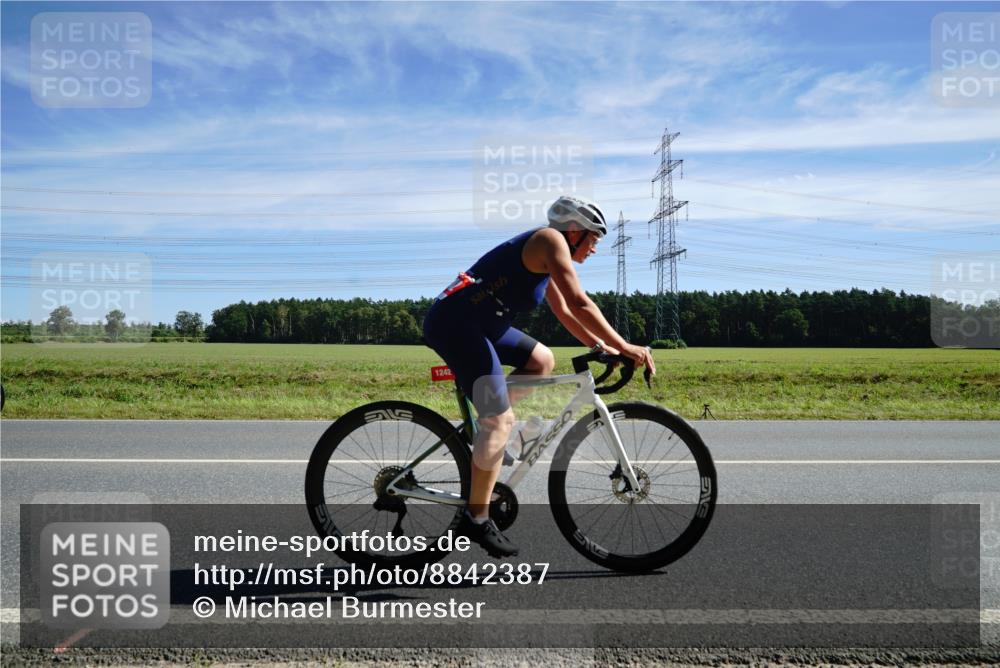 07.09.2025 - 19. Norderstedt Triathlon Michael Burmester http://msf.ph/oto/8842387 07.09.2025 12:30:19 Radfahren 1242, 1307, 1391 meine-sportfotos.de