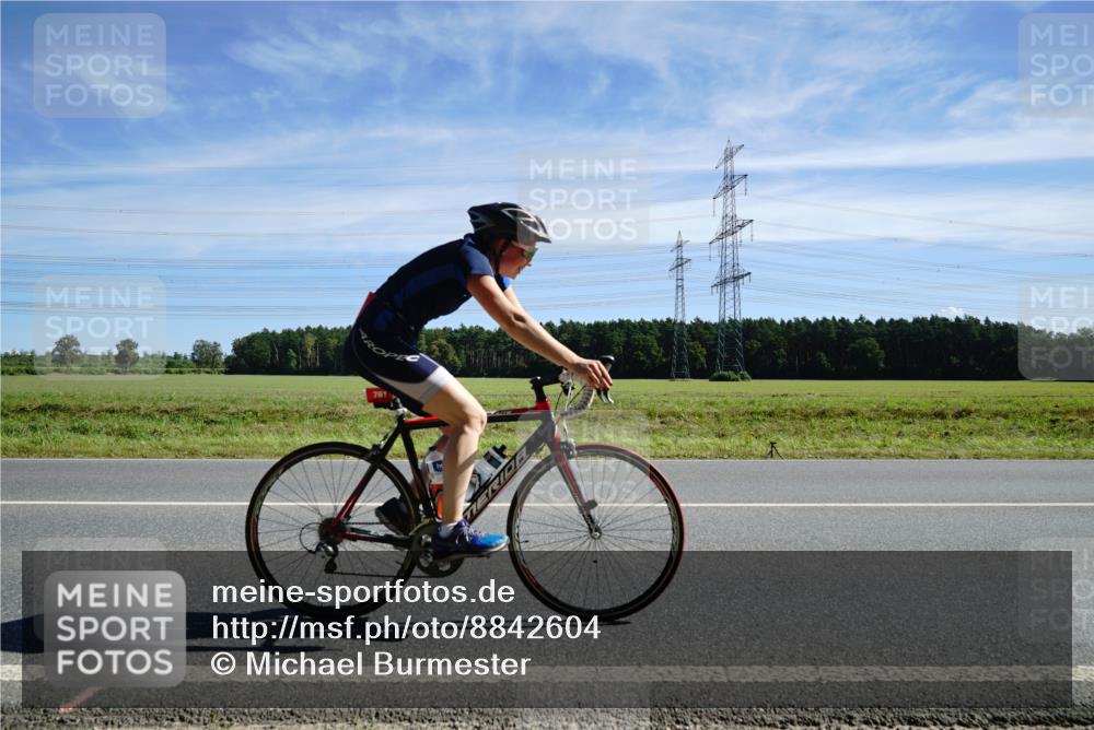 07.09.2025 - 19. Norderstedt Triathlon Michael Burmester http://msf.ph/oto/8842604 07.09.2025 12:32:09 Radfahren 761 meine-sportfotos.de