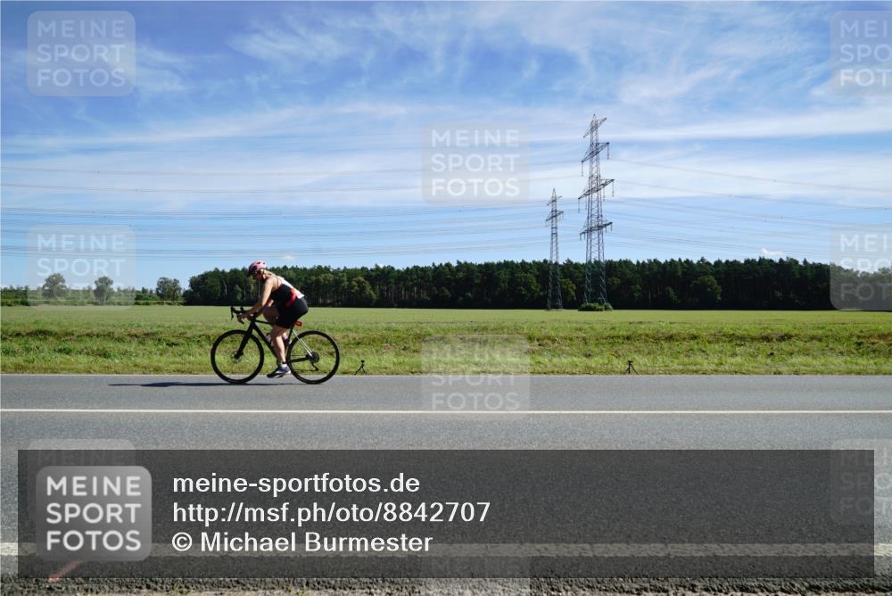 07.09.2025 - 19. Norderstedt Triathlon Michael Burmester http://msf.ph/oto/8842707 07.09.2025 12:33:17 Radfahren 139 meine-sportfotos.de