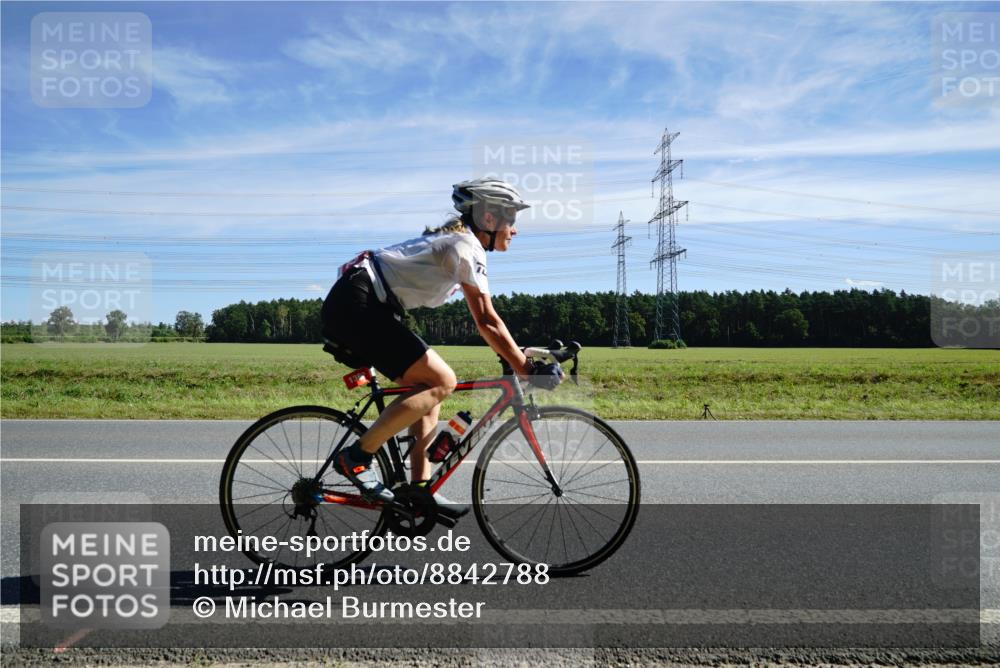 07.09.2025 - 19. Norderstedt Triathlon Michael Burmester http://msf.ph/oto/8842788 07.09.2025 12:33:52 Radfahren 188, 243, 767, 783, 1362 meine-sportfotos.de