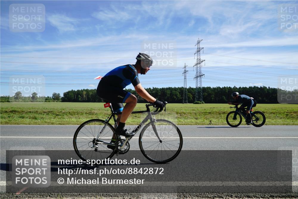 07.09.2025 - 19. Norderstedt Triathlon Michael Burmester http://msf.ph/oto/8842872 07.09.2025 12:34:26 Radfahren 244, 809 meine-sportfotos.de