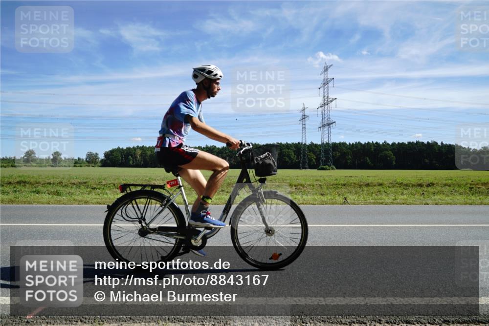 07.09.2025 - 19. Norderstedt Triathlon Michael Burmester http://msf.ph/oto/8843167 07.09.2025 12:36:27 Radfahren 169, 174, 1261 meine-sportfotos.de