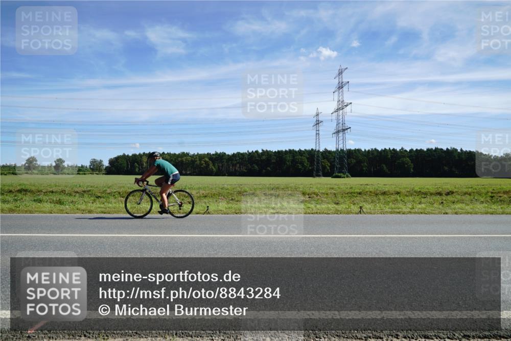 07.09.2025 - 19. Norderstedt Triathlon Michael Burmester http://msf.ph/oto/8843284 07.09.2025 12:37:24 Radfahren 1268 meine-sportfotos.de