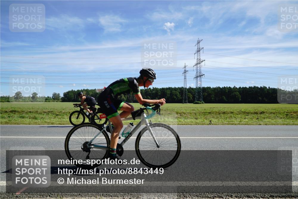 07.09.2025 - 19. Norderstedt Triathlon Michael Burmester http://msf.ph/oto/8843449 07.09.2025 12:38:32 Radfahren 247, 759, 1262 meine-sportfotos.de