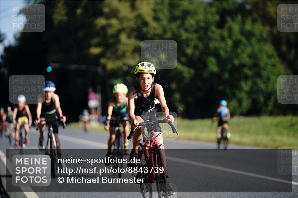 07.09.2025 - 19. Norderstedt Triathlon Michael Burmester http://msf.ph/oto/8843739 07.09.2025 09:39:09 Radfahren 568, 572, 588, 613 meine-sportfotos.de