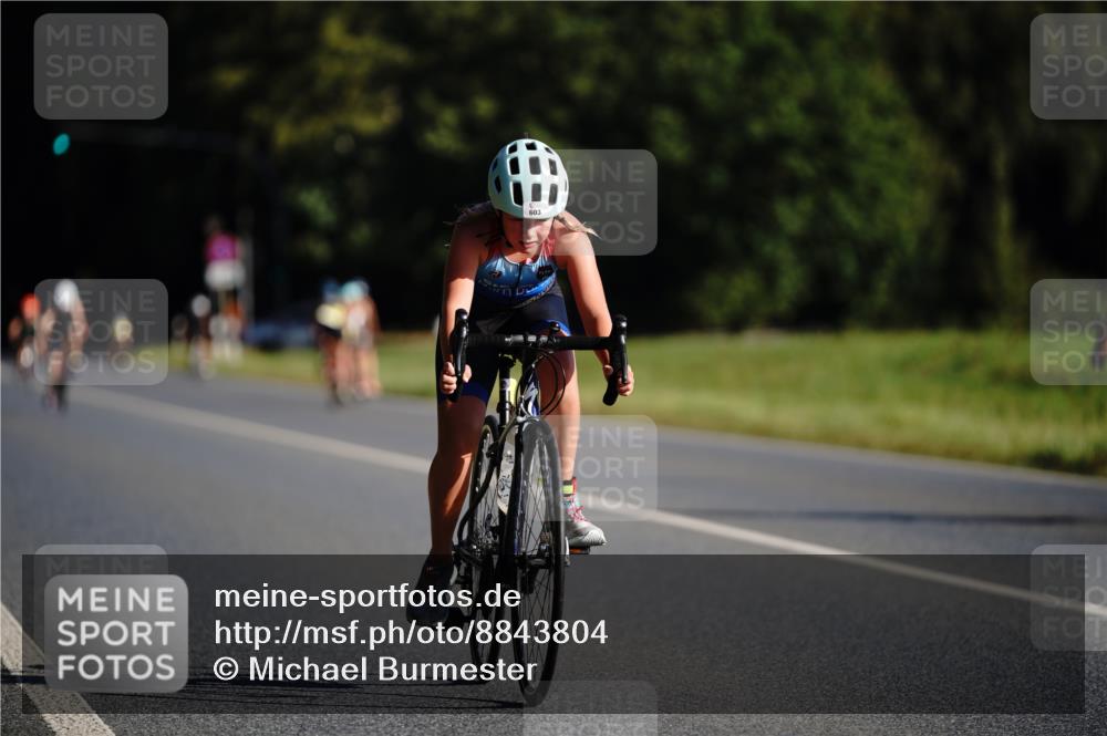 07.09.2025 - 19. Norderstedt Triathlon Michael Burmester http://msf.ph/oto/8843804 07.09.2025 09:39:37 Radfahren 566, 603, 618 meine-sportfotos.de