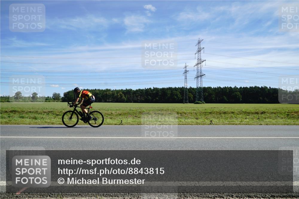 07.09.2025 - 19. Norderstedt Triathlon Michael Burmester http://msf.ph/oto/8843815 07.09.2025 12:40:31 Radfahren 847 meine-sportfotos.de