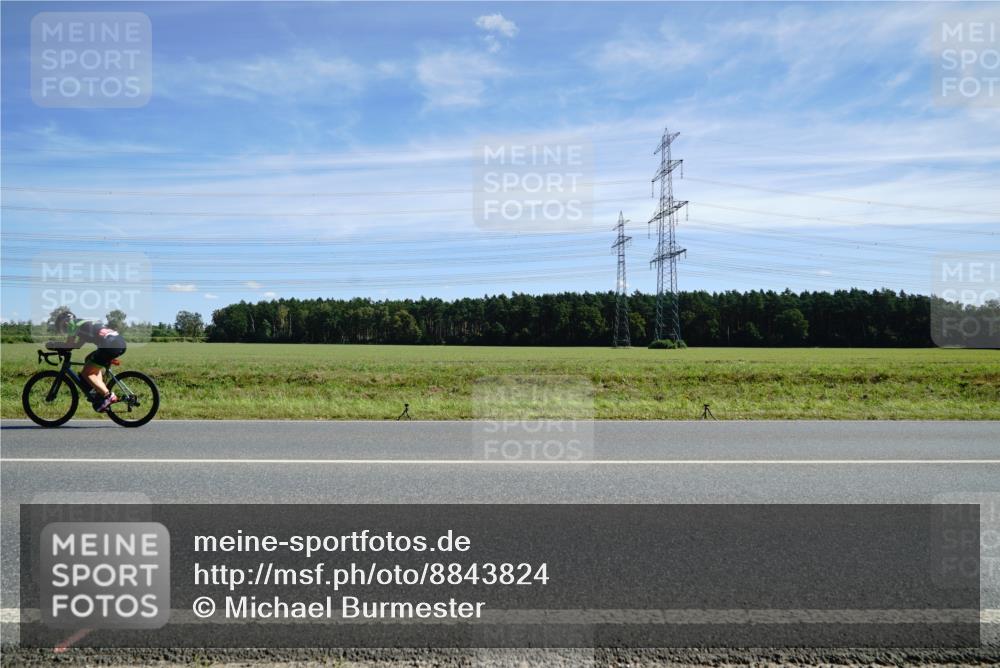 07.09.2025 - 19. Norderstedt Triathlon Michael Burmester http://msf.ph/oto/8843824 07.09.2025 12:40:34 Radfahren 847 meine-sportfotos.de