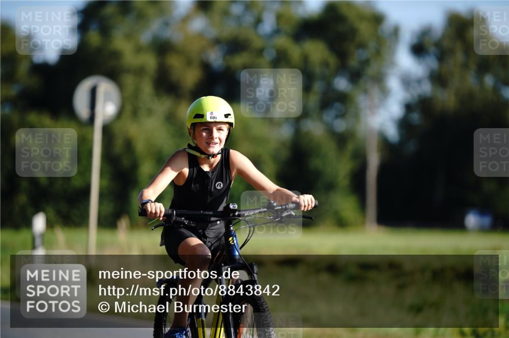 07.09.2025 - 19. Norderstedt Triathlon Michael Burmester http://msf.ph/oto/8843842 07.09.2025 09:39:48 Radfahren 559, 567, 601, 607, 614, 623, 625, 629 meine-sportfotos.de