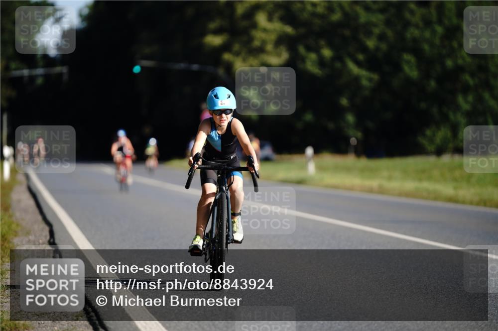 07.09.2025 - 19. Norderstedt Triathlon Michael Burmester http://msf.ph/oto/8843924 07.09.2025 09:40:49 Radfahren 624 meine-sportfotos.de