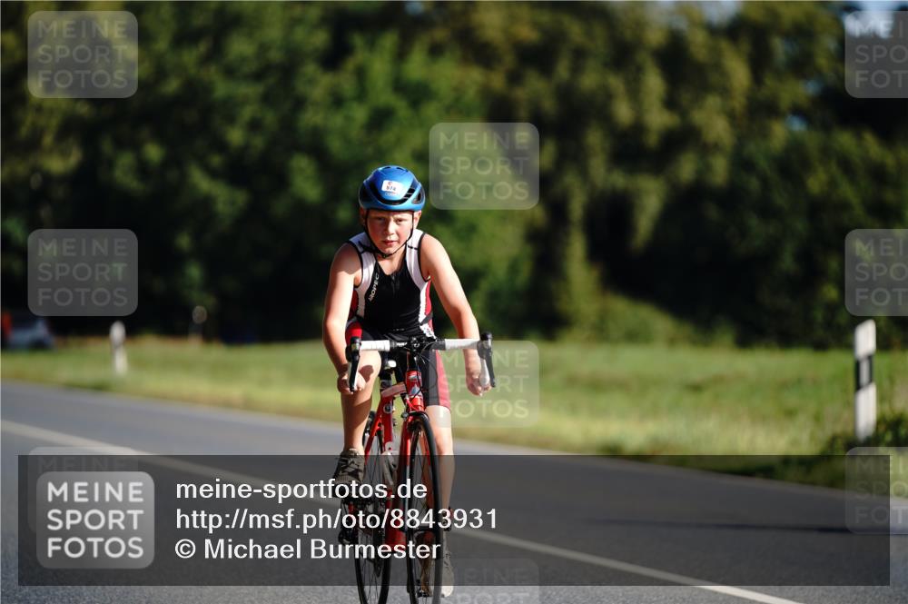 07.09.2025 - 19. Norderstedt Triathlon Michael Burmester http://msf.ph/oto/8843931 07.09.2025 09:40:55 Radfahren 574 meine-sportfotos.de