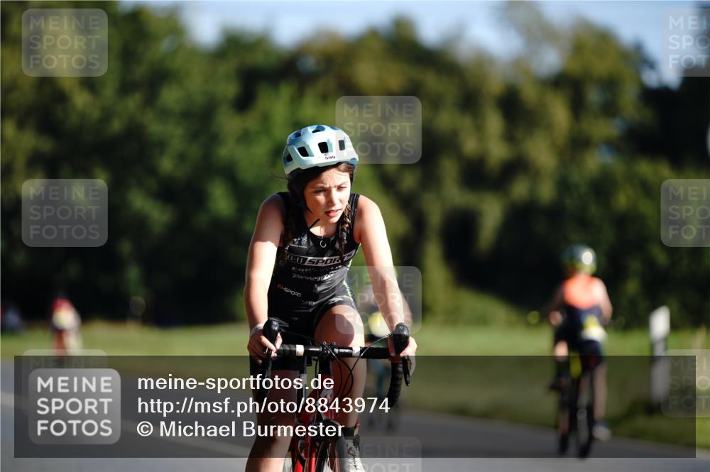 07.09.2025 - 19. Norderstedt Triathlon Michael Burmester http://msf.ph/oto/8843974 07.09.2025 09:41:14 Radfahren 565, 584, 599, 616 meine-sportfotos.de