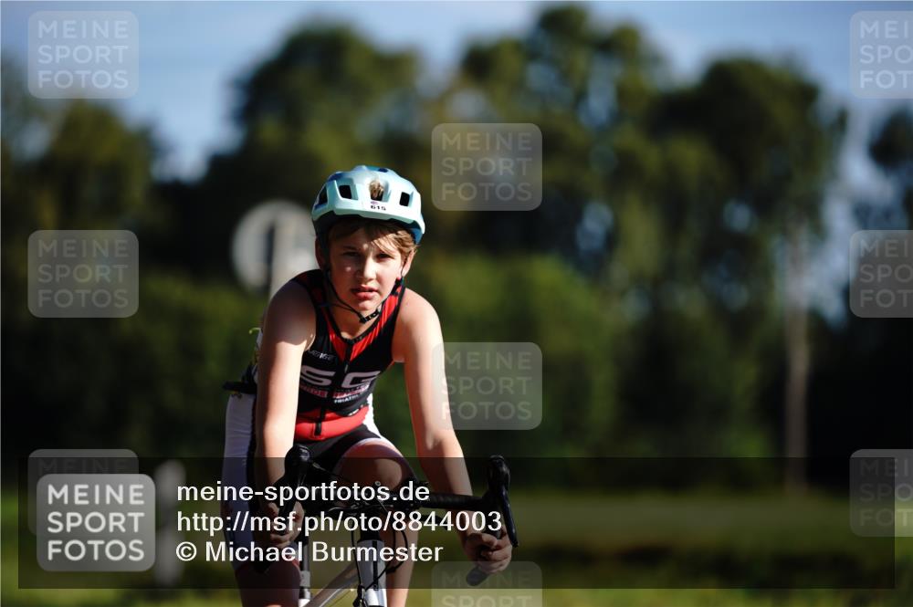 07.09.2025 - 19. Norderstedt Triathlon Michael Burmester http://msf.ph/oto/8844003 07.09.2025 09:41:24 Radfahren 615, 622 meine-sportfotos.de