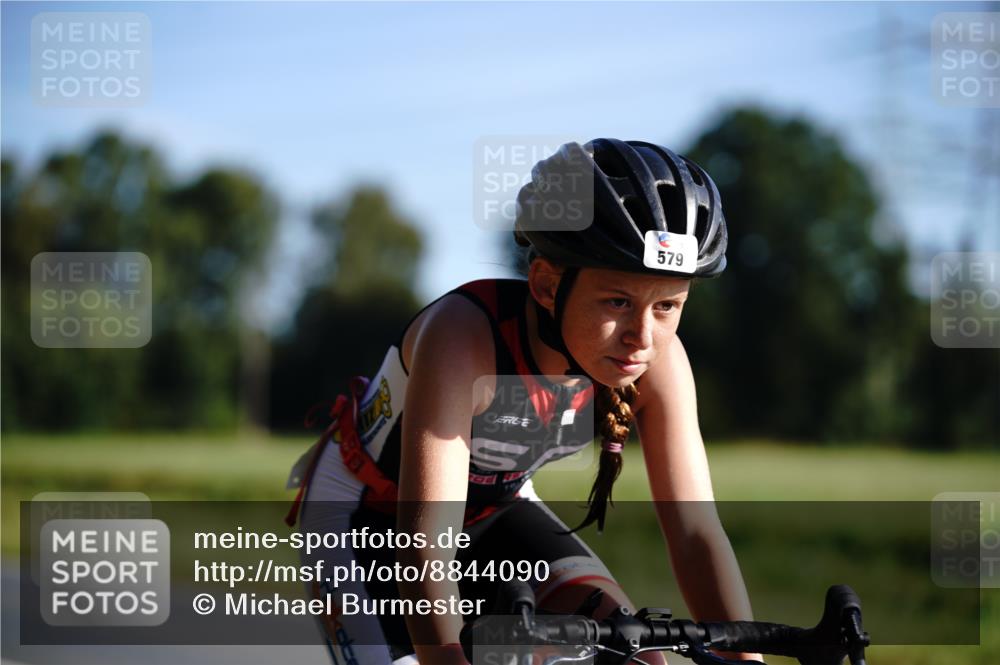 07.09.2025 - 19. Norderstedt Triathlon Michael Burmester http://msf.ph/oto/8844090 07.09.2025 09:43:03 Radfahren 579, 596 meine-sportfotos.de