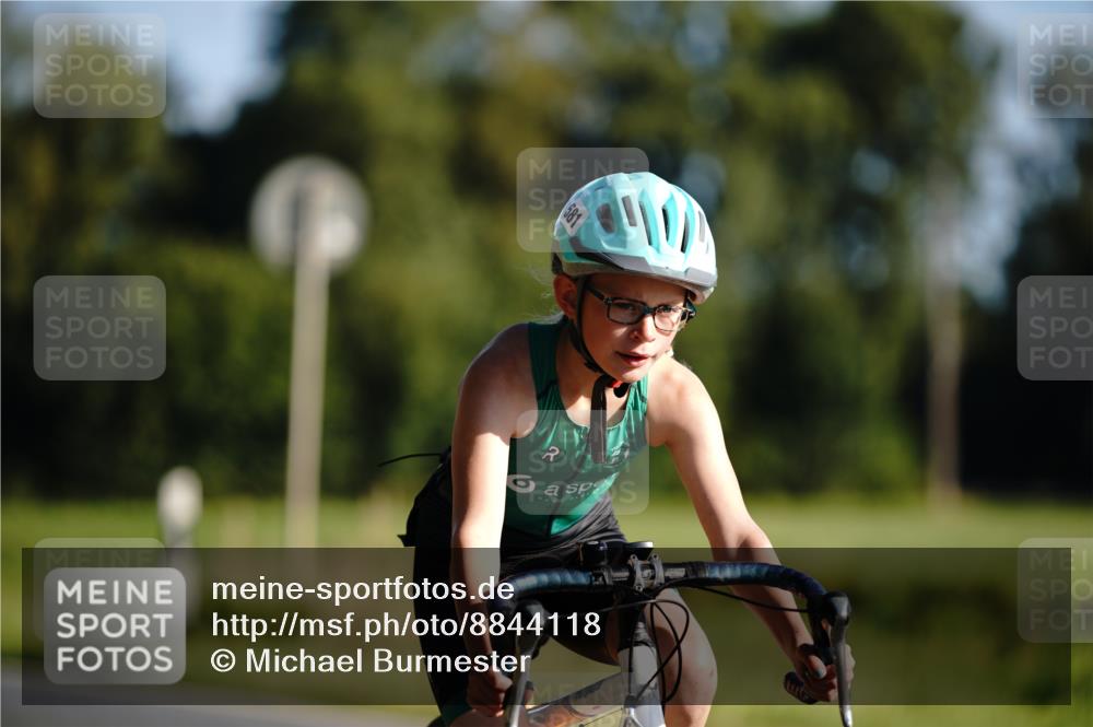 07.09.2025 - 19. Norderstedt Triathlon Michael Burmester http://msf.ph/oto/8844118 07.09.2025 09:43:44 Radfahren 581 meine-sportfotos.de