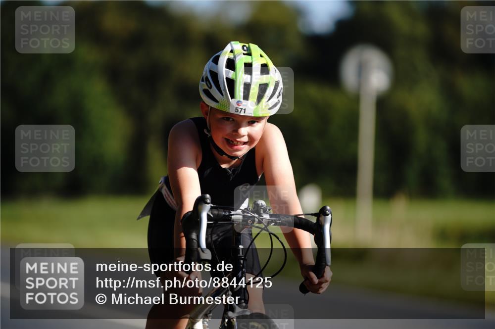 07.09.2025 - 19. Norderstedt Triathlon Michael Burmester http://msf.ph/oto/8844125 07.09.2025 09:43:49 Radfahren 571 meine-sportfotos.de