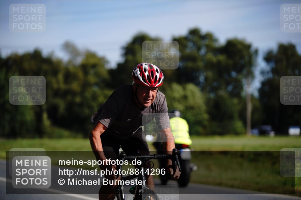 07.09.2025 - 19. Norderstedt Triathlon Michael Burmester http://msf.ph/oto/8844296 07.09.2025 10:26:10 Radfahren 1151 meine-sportfotos.de