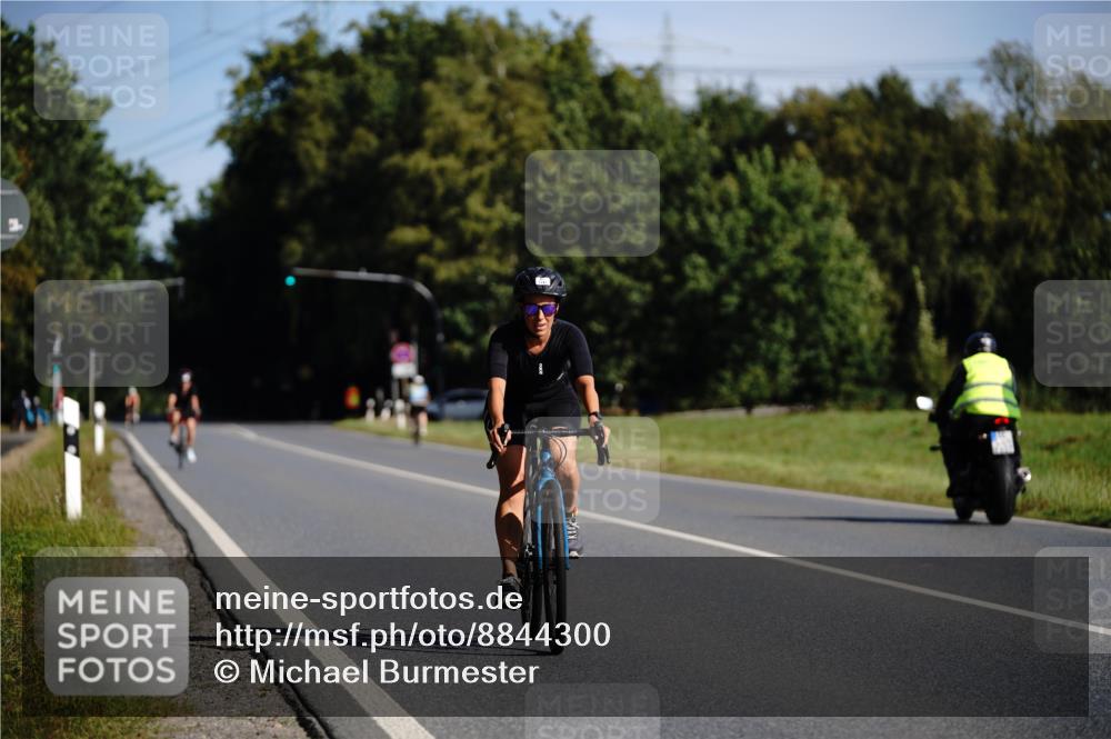 07.09.2025 - 19. Norderstedt Triathlon Michael Burmester http://msf.ph/oto/8844300 07.09.2025 10:26:13 Radfahren 1117, 1151 meine-sportfotos.de