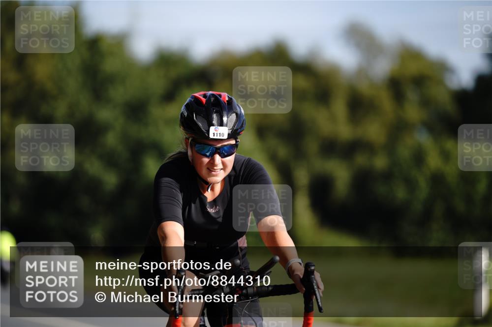 07.09.2025 - 19. Norderstedt Triathlon Michael Burmester http://msf.ph/oto/8844310 07.09.2025 10:26:21 Radfahren 1110 meine-sportfotos.de