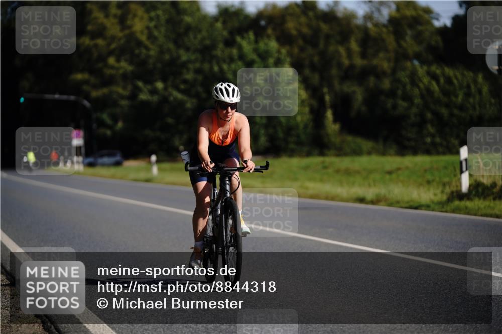 07.09.2025 - 19. Norderstedt Triathlon Michael Burmester http://msf.ph/oto/8844318 07.09.2025 10:26:33 Radfahren 1129 meine-sportfotos.de