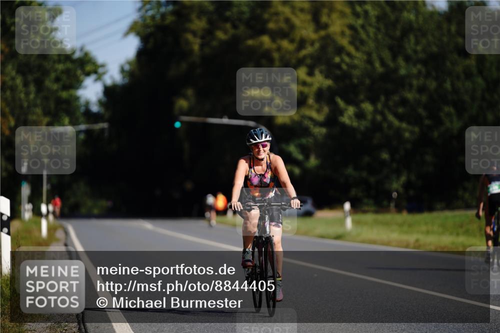 07.09.2025 - 19. Norderstedt Triathlon Michael Burmester http://msf.ph/oto/8844405 07.09.2025 10:30:15 Radfahren 1113, 1150 meine-sportfotos.de