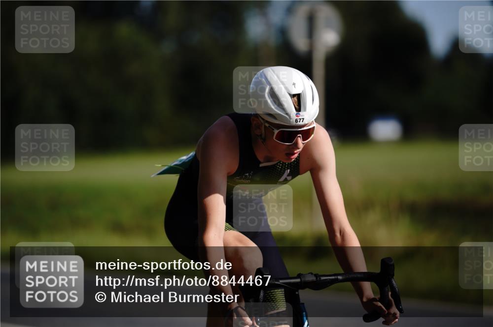 07.09.2025 - 19. Norderstedt Triathlon Michael Burmester http://msf.ph/oto/8844467 07.09.2025 10:35:45 Radfahren 654, 677 meine-sportfotos.de