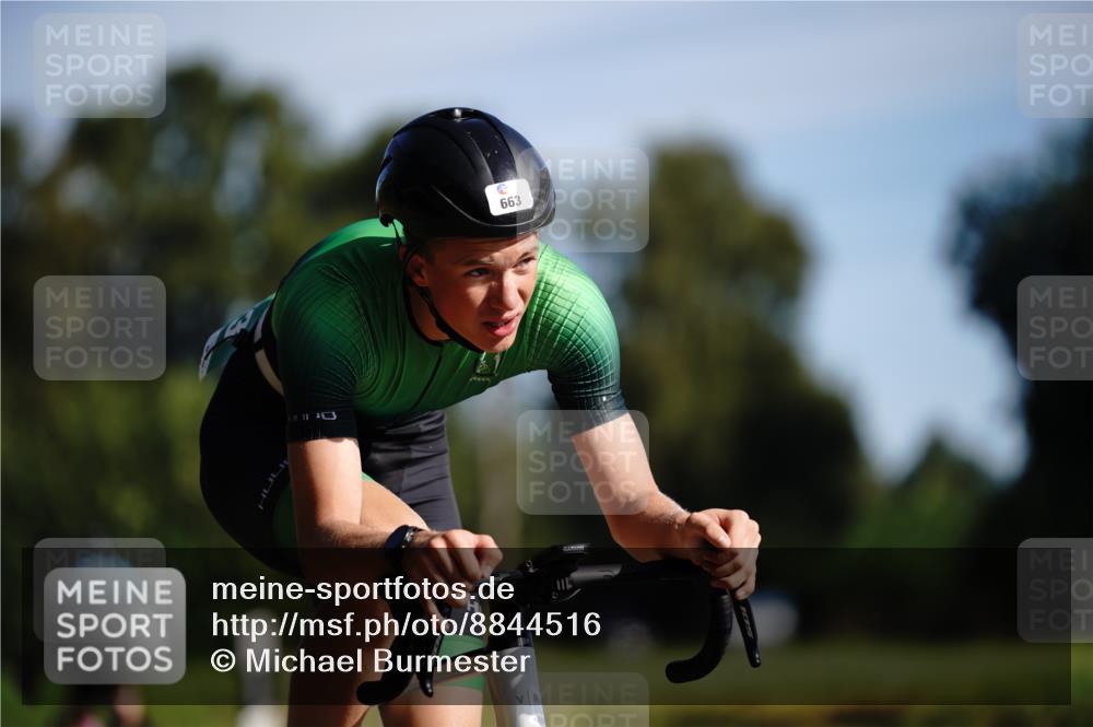 07.09.2025 - 19. Norderstedt Triathlon Michael Burmester http://msf.ph/oto/8844516 07.09.2025 10:36:59 Radfahren 663 meine-sportfotos.de