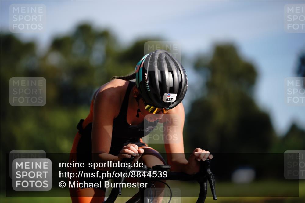 07.09.2025 - 19. Norderstedt Triathlon Michael Burmester http://msf.ph/oto/8844539 07.09.2025 10:37:04 Radfahren 687 meine-sportfotos.de