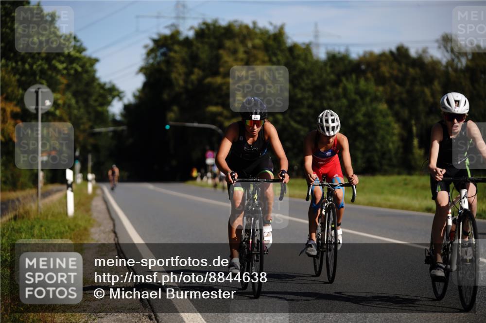 07.09.2025 - 19. Norderstedt Triathlon Michael Burmester http://msf.ph/oto/8844638 07.09.2025 10:38:23 Radfahren 112, 672, 690 meine-sportfotos.de