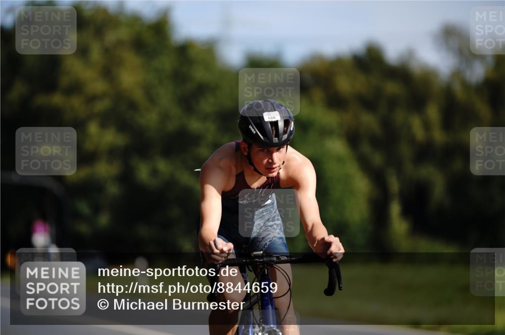 07.09.2025 - 19. Norderstedt Triathlon Michael Burmester http://msf.ph/oto/8844659 07.09.2025 10:38:32 Radfahren 686 meine-sportfotos.de