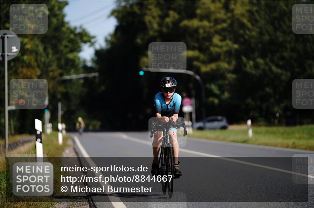 07.09.2025 - 19. Norderstedt Triathlon Michael Burmester http://msf.ph/oto/8844667 07.09.2025 10:38:48 Radfahren 685 meine-sportfotos.de