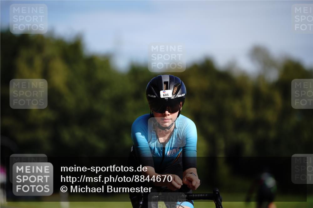 07.09.2025 - 19. Norderstedt Triathlon Michael Burmester http://msf.ph/oto/8844670 07.09.2025 10:38:49 Radfahren 685 meine-sportfotos.de