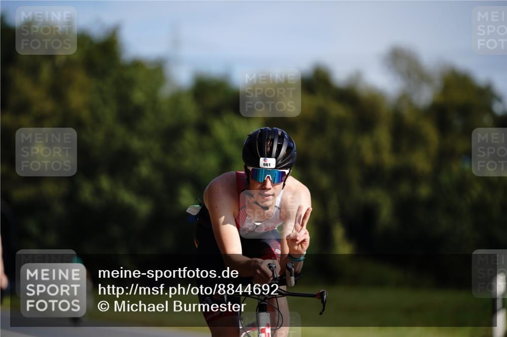 07.09.2025 - 19. Norderstedt Triathlon Michael Burmester http://msf.ph/oto/8844692 07.09.2025 10:39:21 Radfahren 87, 661, 684 meine-sportfotos.de